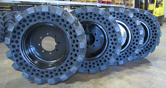 Solid Flatproof Skidsteer Tire